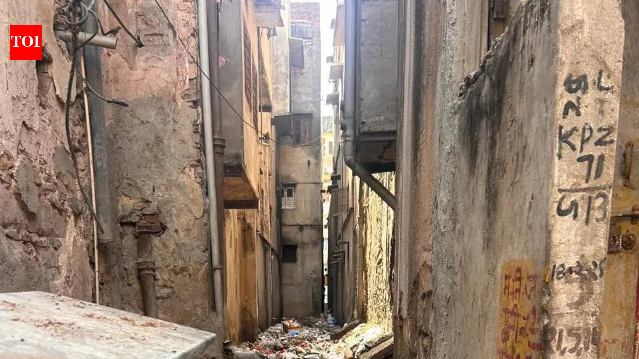 Five days after ‘Op Clean Sweep’, garbage returns to Walled City lanes