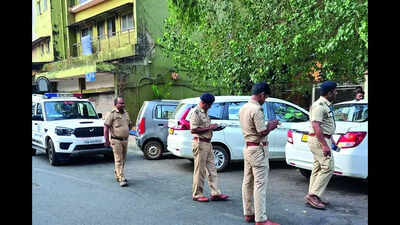 Transport dept blows the whistle on taxis parking in Panaji despite ban
