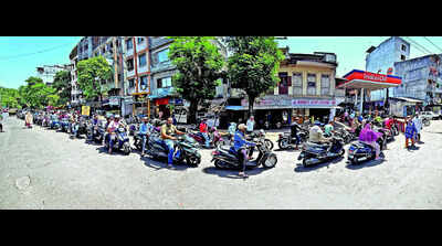 Motorists top up amid fuel anxiety in Gujarat
