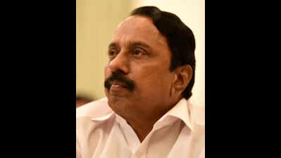 Sengottaiyan blames AIADMK’s leaders for its vertical split