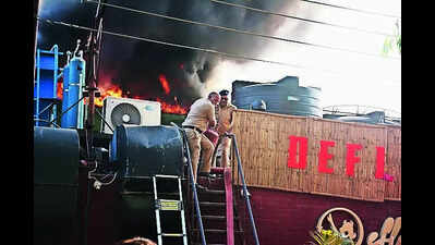 Major fire breaks out in Sec-26 discotheque