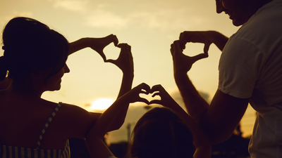 Tech-free evenings: 6 simple habits that strengthen family bonds