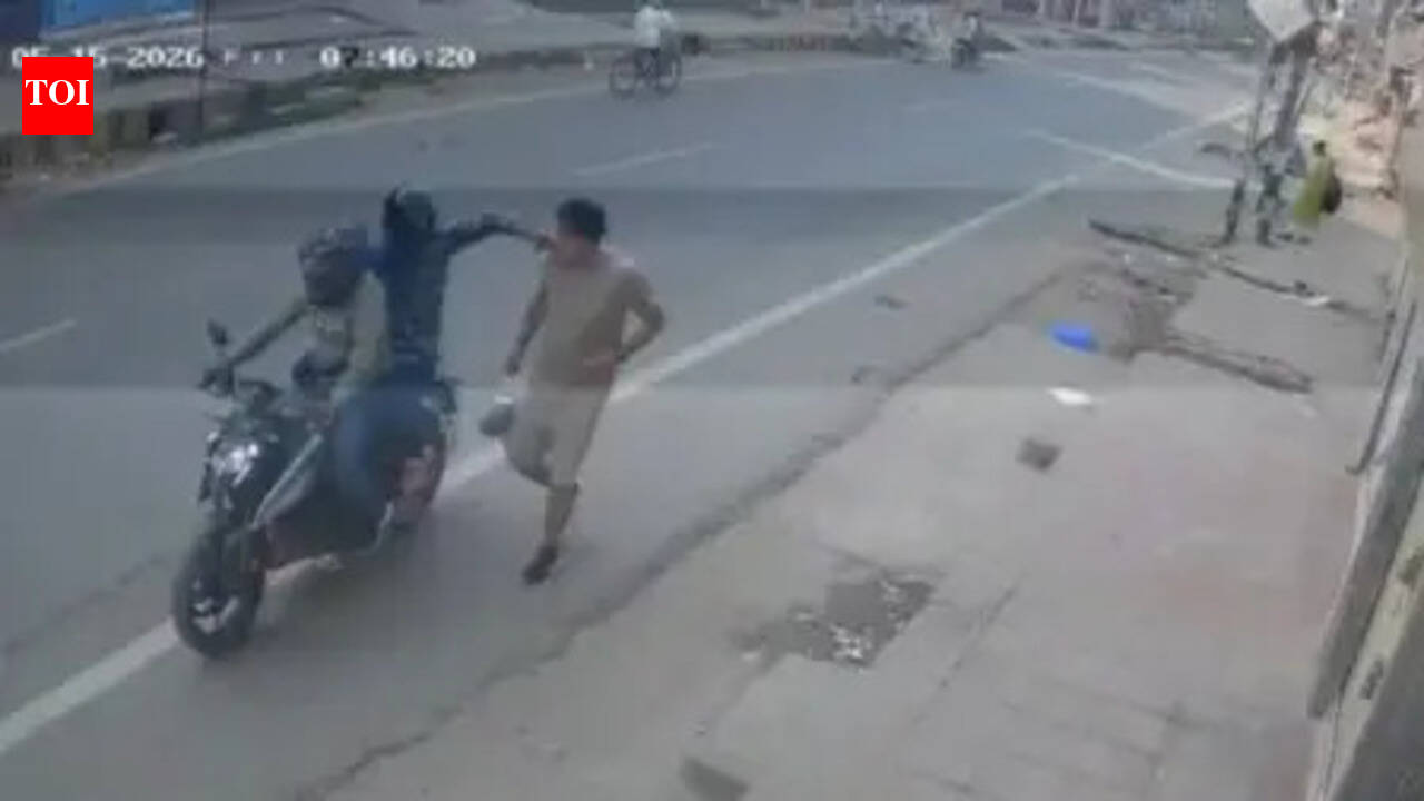 Gold chain snatched from Jehanabad MLA’s brother