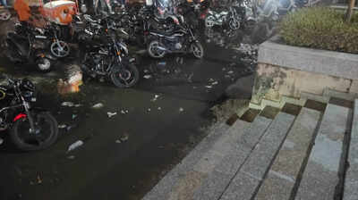 Open, choked drain worsens waterlogging near Jagatpura mall