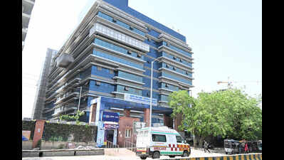Man found dead in district hospital waiting area, docs suspect heart attack