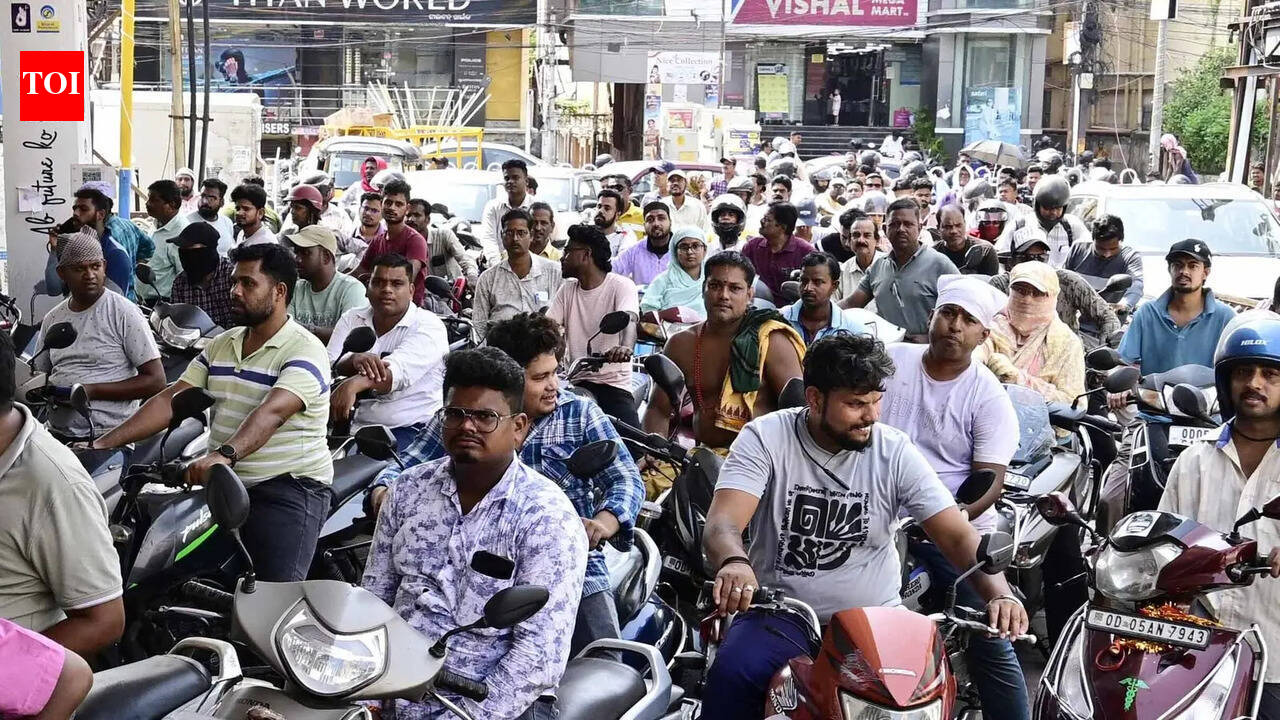 Mad rush at fuel stations as residents resort to panic buying