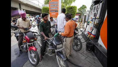 Panic buying in Amritsar; pumps run out of fuel