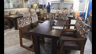 Pune restaurants offer discounts, food delivery picks up as afternoon footfall dips