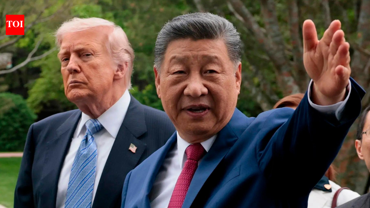 After Donald Trump's Beijing visit, Taiwan detects 8 Chinese naval vessels, one ship in its territorial water