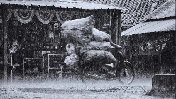 From Kerala rains to Rajasthan heatwave: IMD issues major weather warning for travellers as monsoon nears India