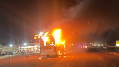 4-year-od dies as bus catches fire in Madhya Pradesh's Ujjain