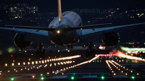 What is a red-eye flight? Don&rsquo;t commit these 5 mistakes after taking one