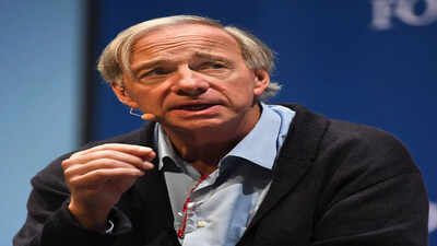 A fórmula de uma linha de Ray Dalio para aprender mais rápido que seus concorrentes