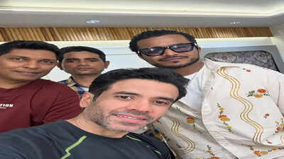 Tusshar Kapoor wraps 'Golmaal 5' schedule; shares team selfie after 79 days of shooting
