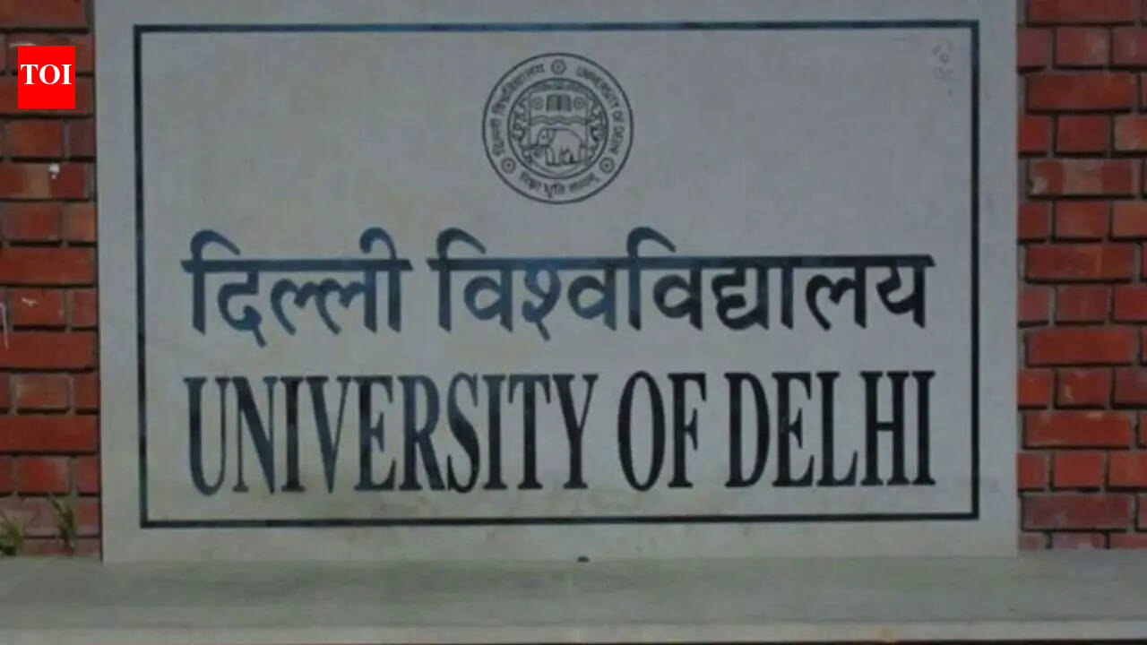 पात्रता, अंतिम तिथि, शुल्क, लिंक और आवेदन करने के चरणों की जांच करें