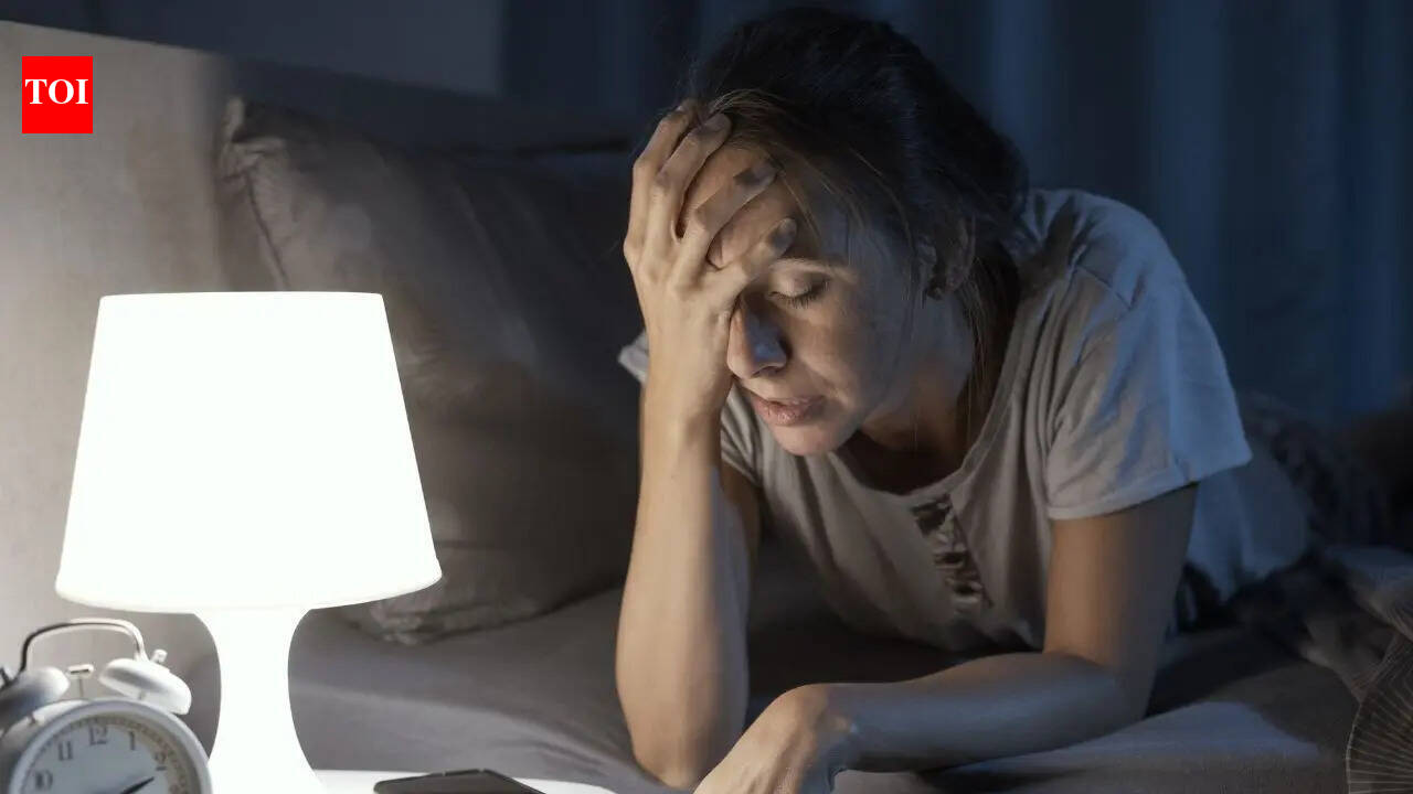 5 Are you making these mistakes before sleeping? Here’s what you can do instead
