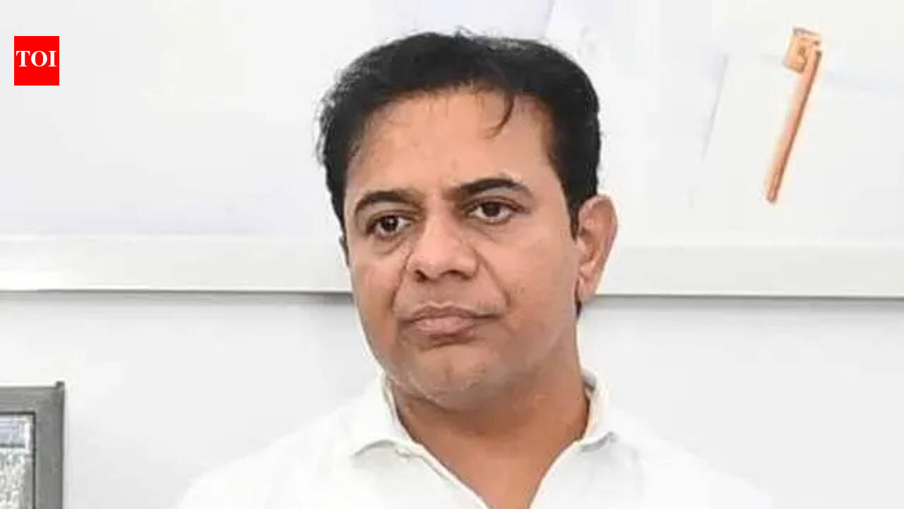 Be on your toes during SIR, KTR tells party leaders