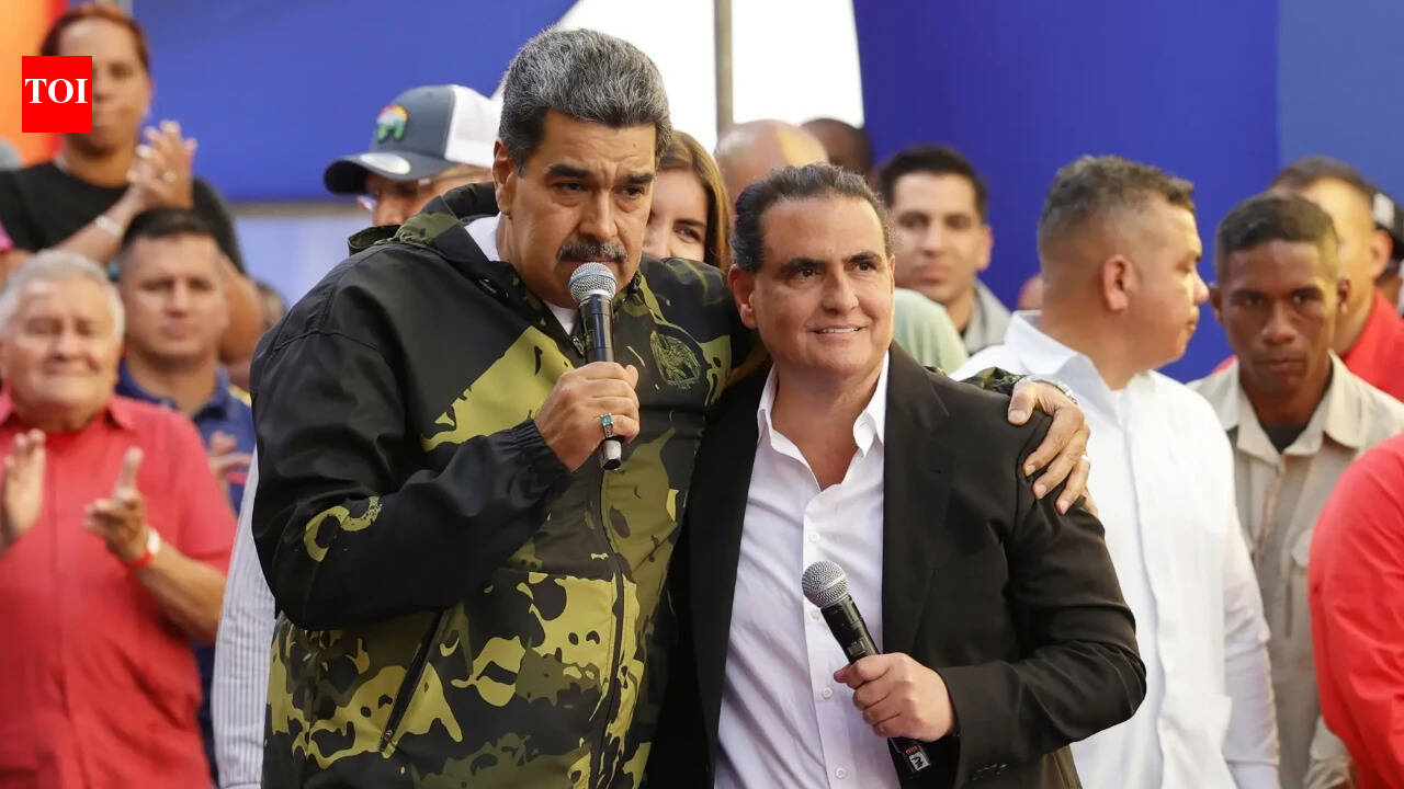 Maduro’s ‘bag man’ sent to US as Venezuela deports Alex Saab in dramatic U-turn