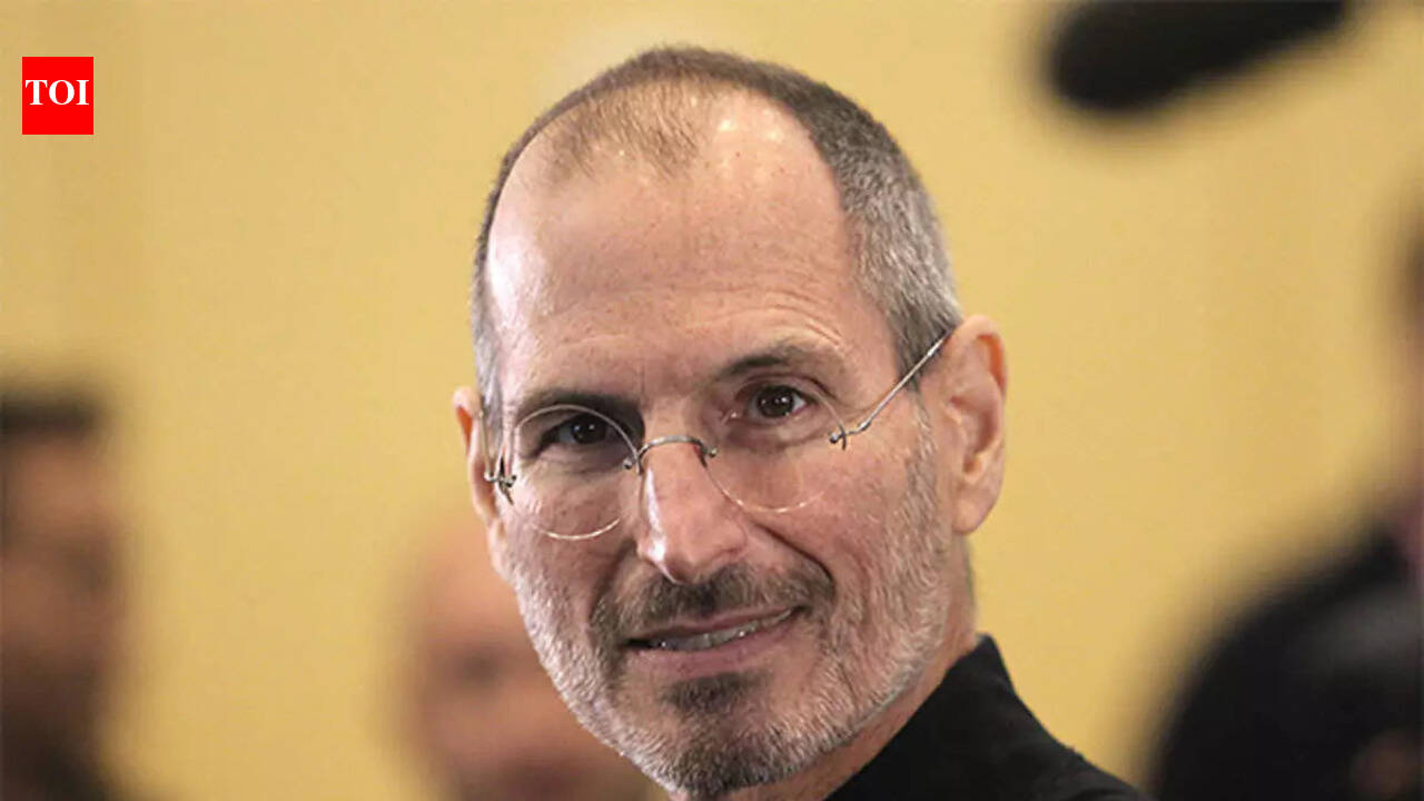 Steve Jobs shared this simple career lesson with Stanford students that kept him going after he was fired from Apple, the company he founded: Only thing that helped me keep going on was …