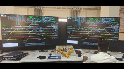 Mumbai’s Dadar railway station commissions electronic interlocking system to boost safety and efficiency