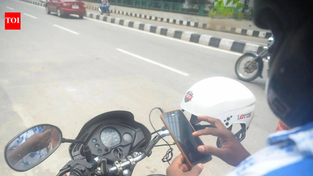 Maharashtra cyber cell takes U-turn on decision to initiate action to remove bike taxi app services