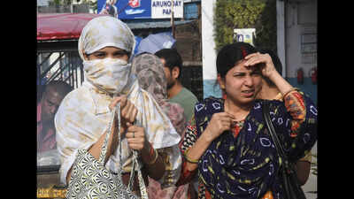 City schools to shut by 11am as mercury crosses 40°C mark