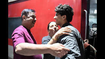 Rajdhani Fire Survivors Arrive in Delhi With Tales of Panic, Loss and Relief