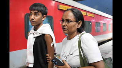 Rajdhani Fire Survivors Arrive in Delhi With Tales of Panic, Loss and Relief