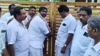 AIADMK faction fight reaches grassroots across Tamil Nadu