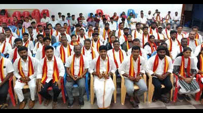 100 lawyers join TVK in Karur