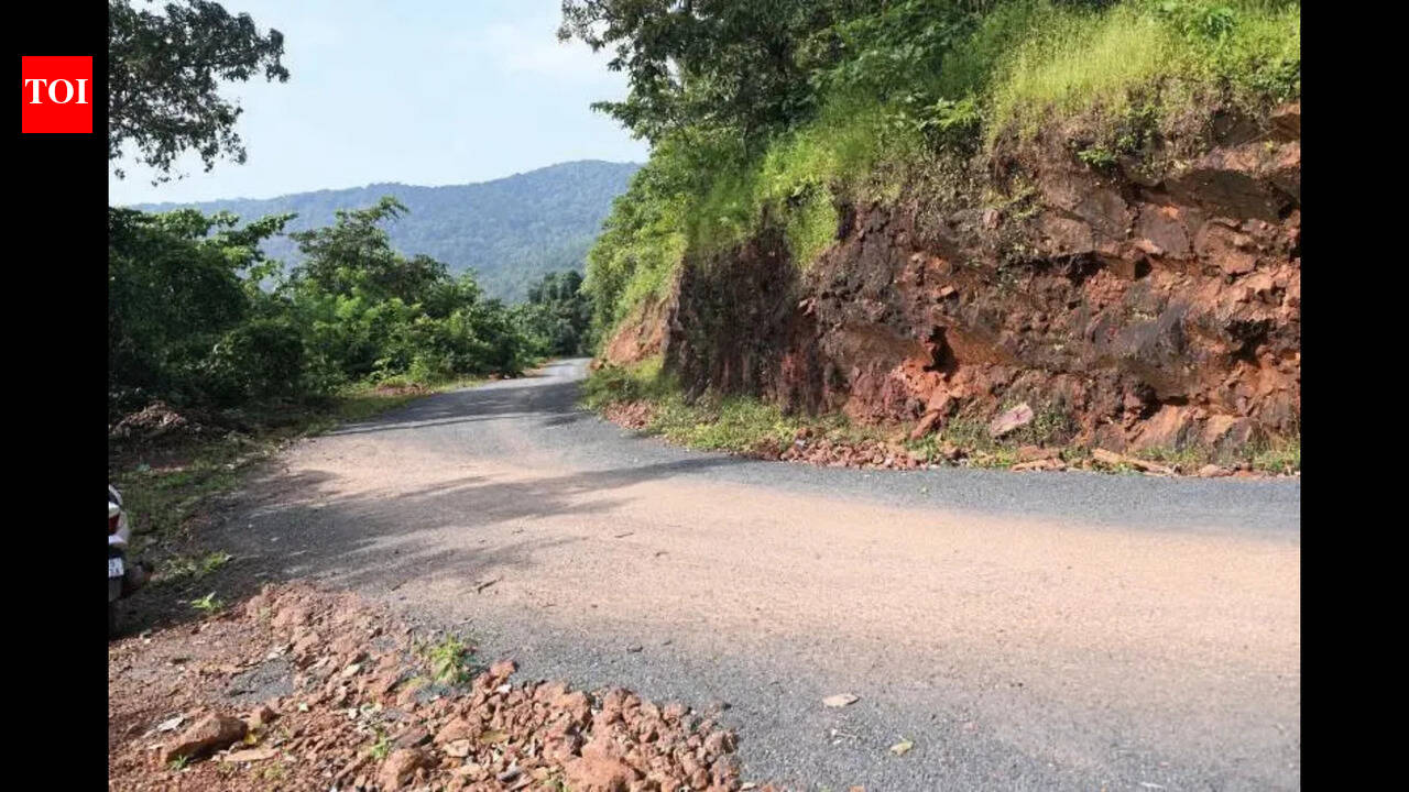 Finally, 3.5km motorable road to Vavurla gives hope a connection