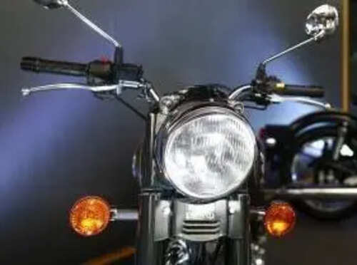 4-year-old boy killed, mother injured as drunk SUV driver hits scooter in Khadakwasla