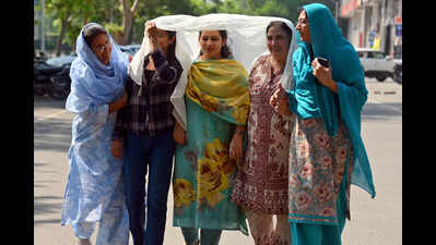 Heat strikes back, 40°C breached in Tricity