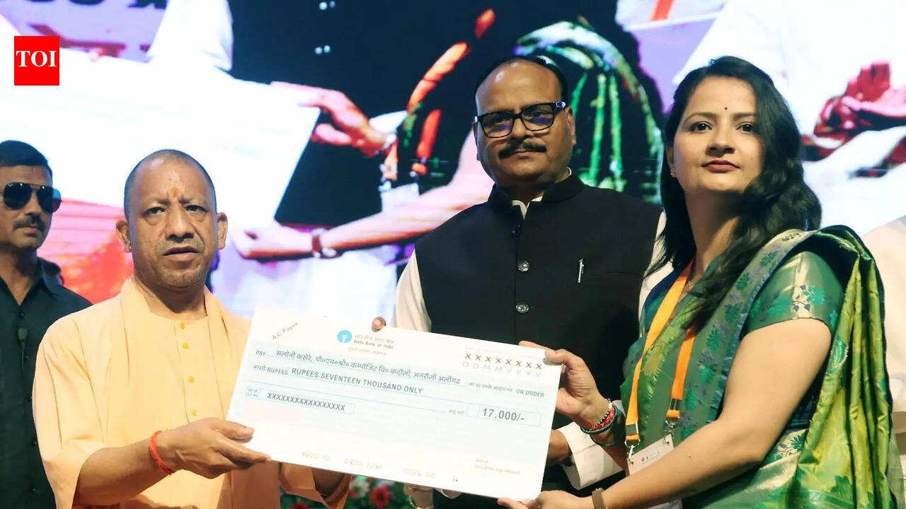 Yogi announces recruitment of 20k teachers to boost edu quality