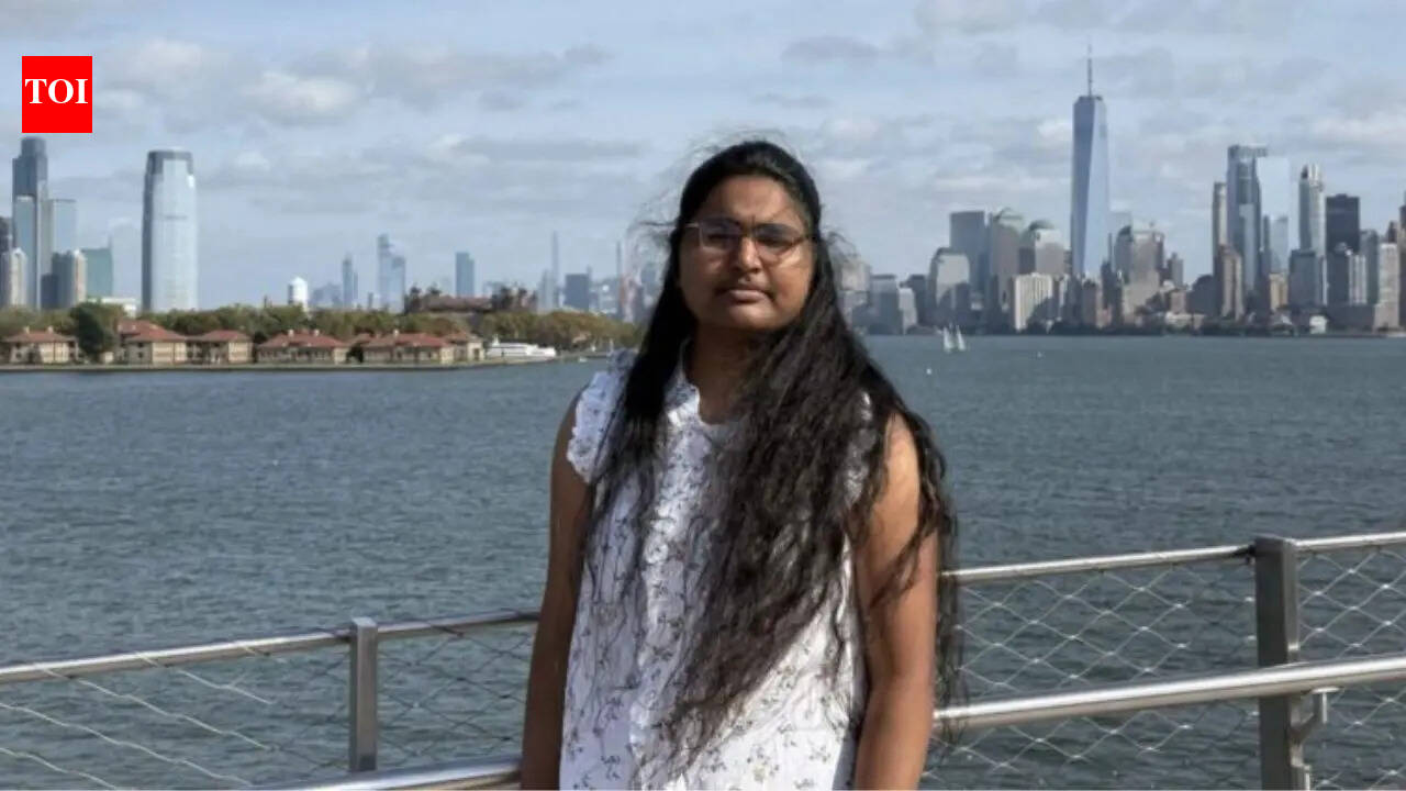 Indian student killed after minivan plunges off Chicago highway