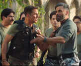 Akshay Kumar&rsquo;s 'Welcome to the Jungle' title track sparks nostalgia; netizens love chemistry with Raveena Tandon: 'OG comedy king'