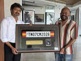 Venkat Prabhu gifts GOAT plate &lsquo;TN07 CM 2026&rsquo; to CM Vijay