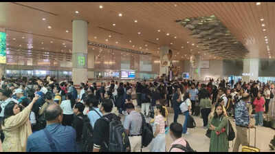 Ground staff’s 3-hr flash strike leaves AI passengers stranded at Mumbai airport