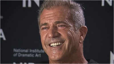 Quote of the day by Mel Gibson: ‘The thing we're all looking for is happiness... even for five minutes a day, we're very lucky’