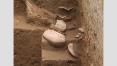 Keeladi Excavation Unearths 3rd Century BC Pot: New Insights into Ancient Tamil Civilization