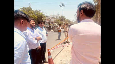 Bike falls into drain left open for a month in Gurgaon, 2 injured