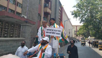 NCP (SP) conducts agitation at PMC headquarters against hike in fuel prices