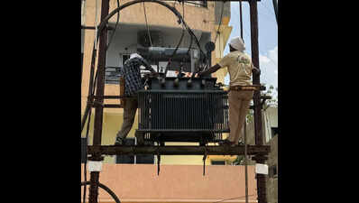 Hours-long Outages, Wild Fluctuations Leave Citizens Sleepless