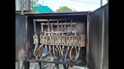Hours-long Outages, Wild Fluctuations Leave Citizens Sleepless