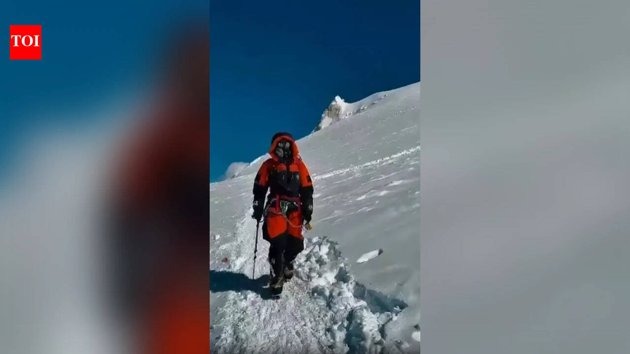 पर्वतारोही श्रद्धा गुप्ता ऐतिहासिक मनास्लू चढ़ाई के बाद एवरेस्ट शिखर की ओर आगे बढ़ीं