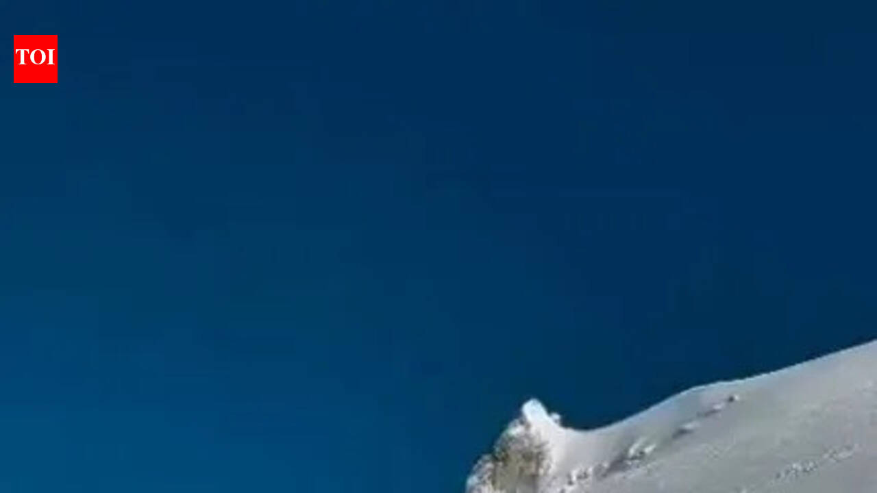 Mountaineer Shradha Gupta advances towards Everest summit after historic Manaslu climb