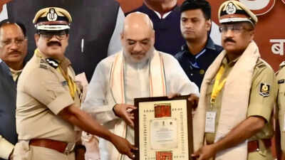 Union home minister Amit Shah honours Odisha police for Naxal-free victory