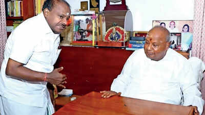 At 94, Deve Gowda defies age and ailments to stay at heart of politics