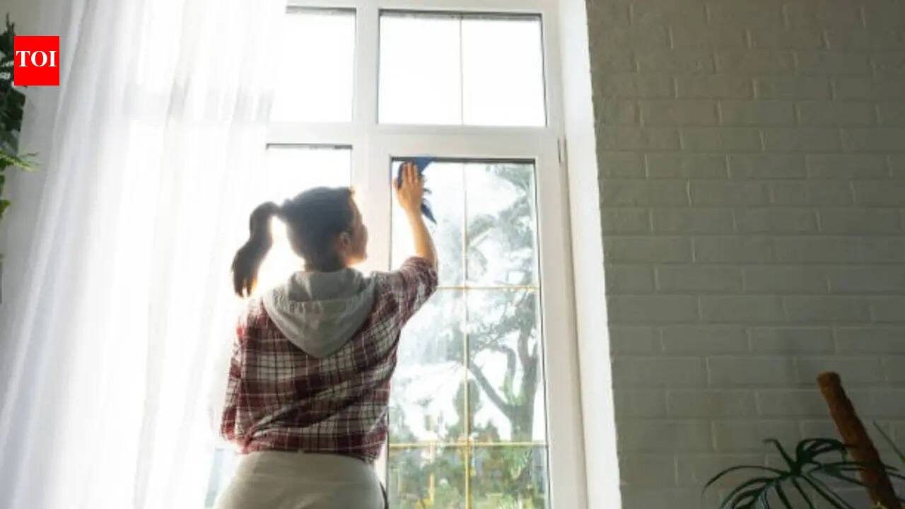 How to prevent dust from entering home through windows