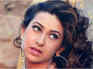 Karisma walked out after dancer fell on her during Saroj's shoot